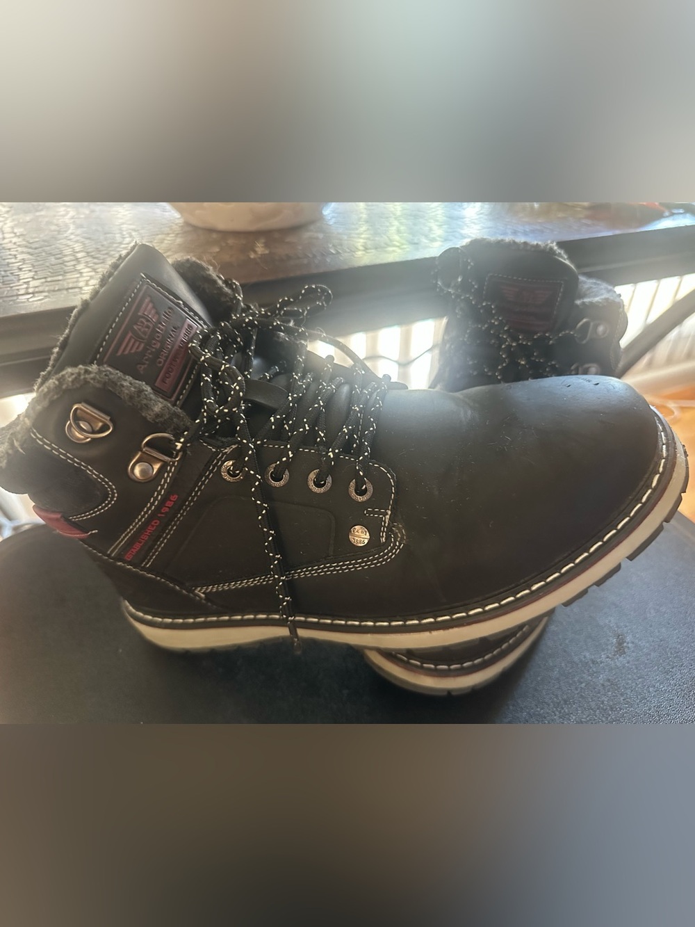 Men's Black Insulated Lace-Up Work Boots - Unknown Brand